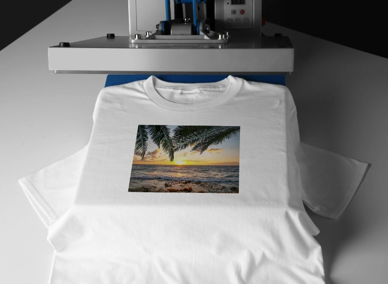 Koszulka z&nbsp;grafiką